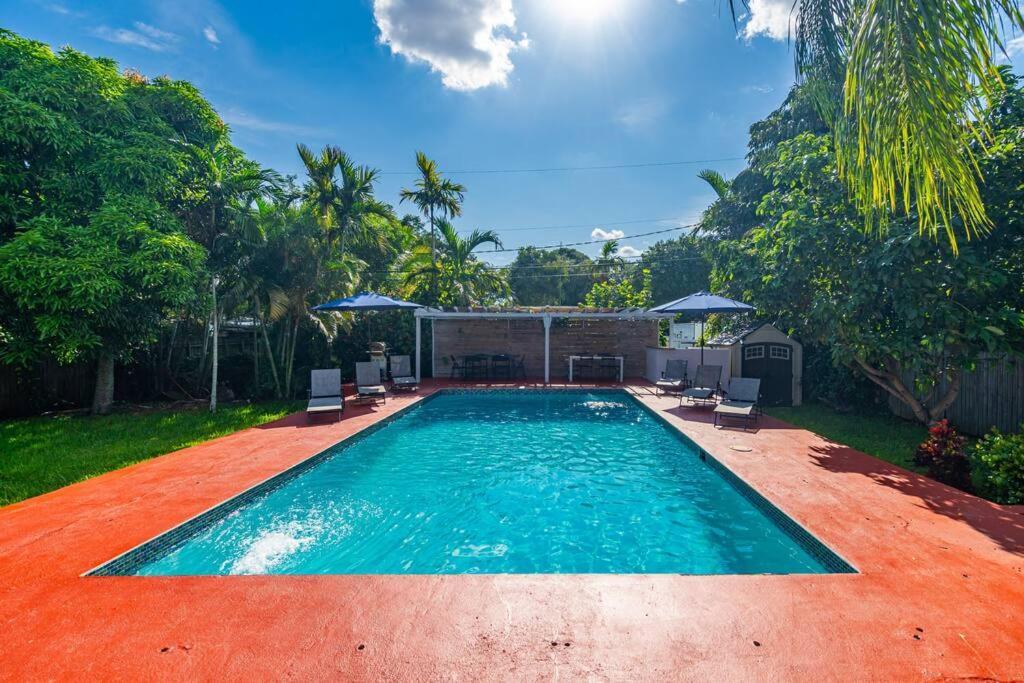 Spacious 3 Bedroom Home With Oversized Pool & Backyard Miami Kültér fotó